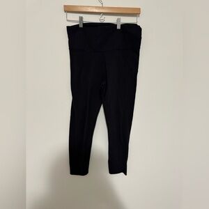 TNA Classic Black Cropped Leggings